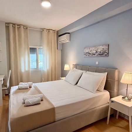 Byron Urban Apartment Kalamata Esterno foto