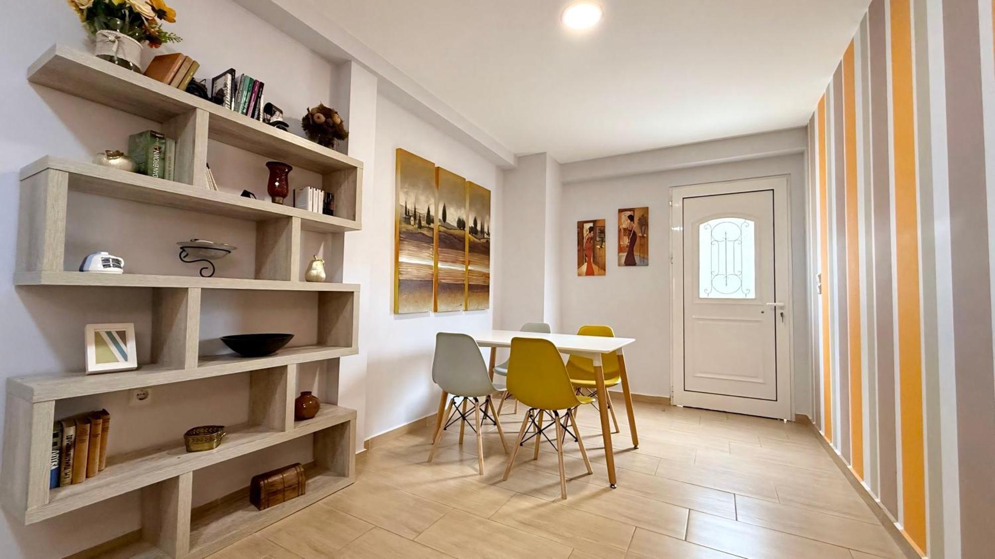 Byron Urban Apartment Kalamata Esterno foto